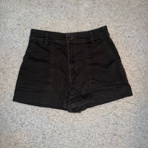 H & M dark green shorts
